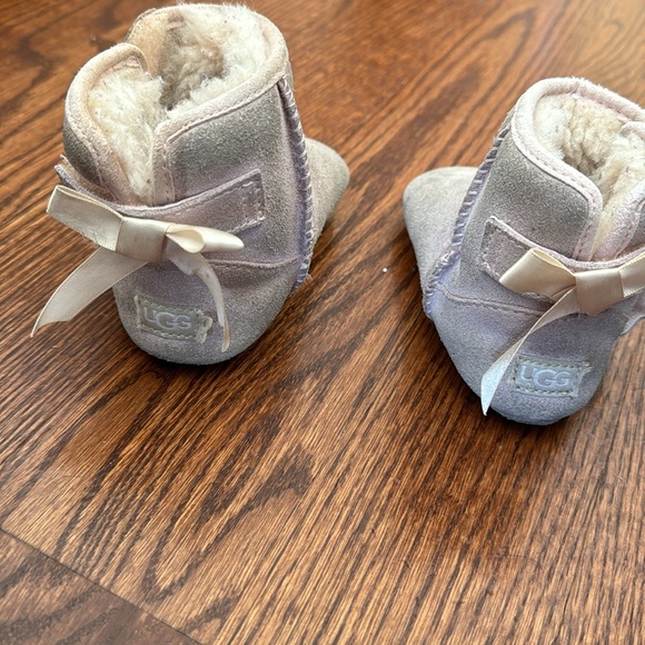 Ugg Jesse Bow boots size 4/5 - Picture 5 of 5